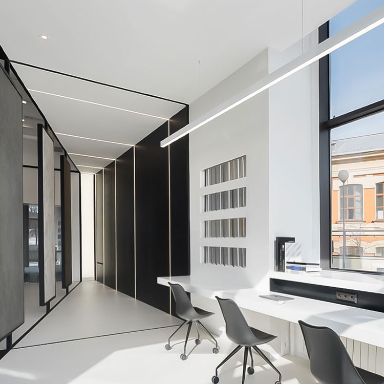 Dlaczego nowoczesne lampy biurkowe mają funkcje ładowania bezprzewodowego